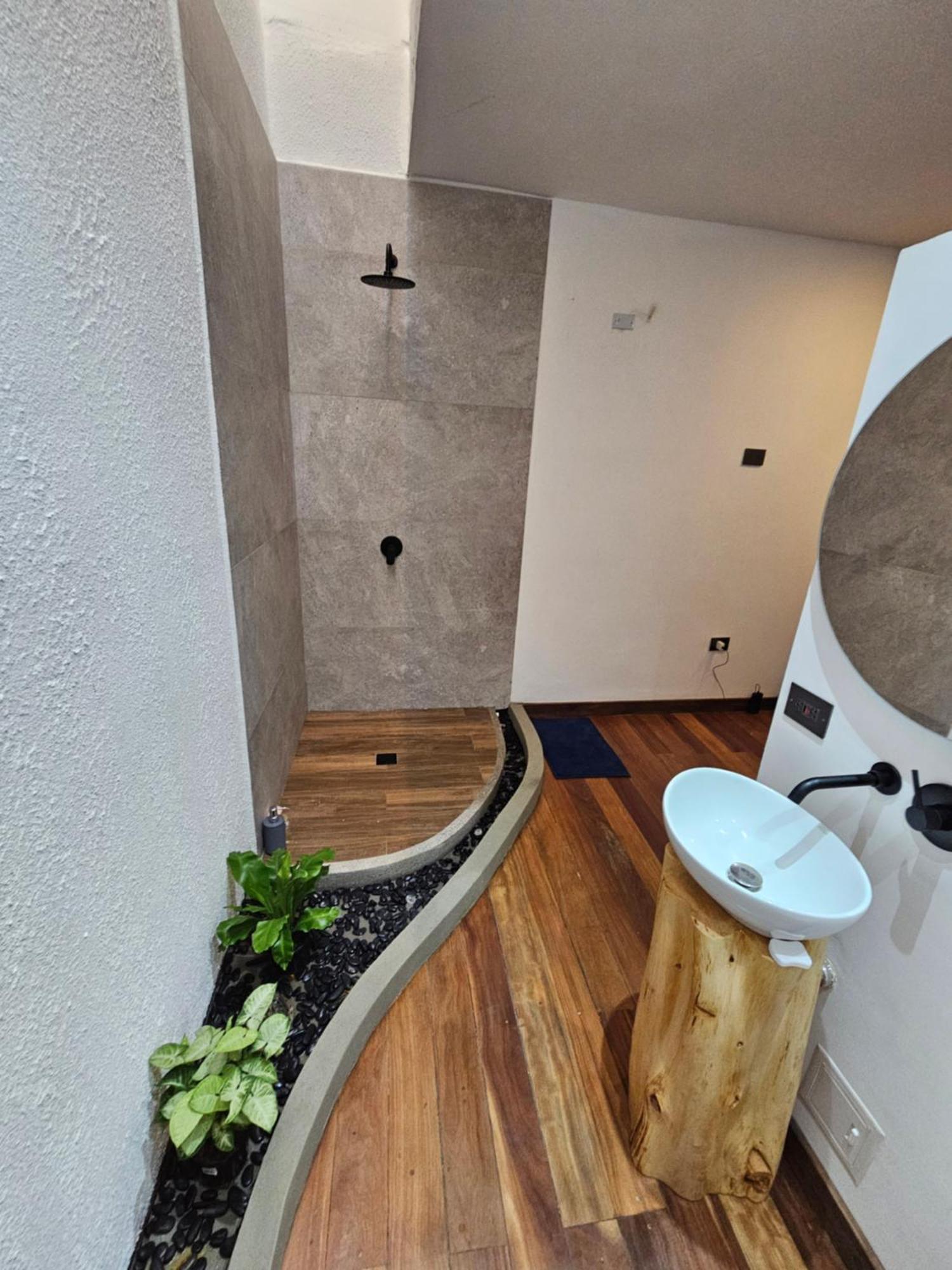 ホテル Casa Alba カリ エクステリア 写真